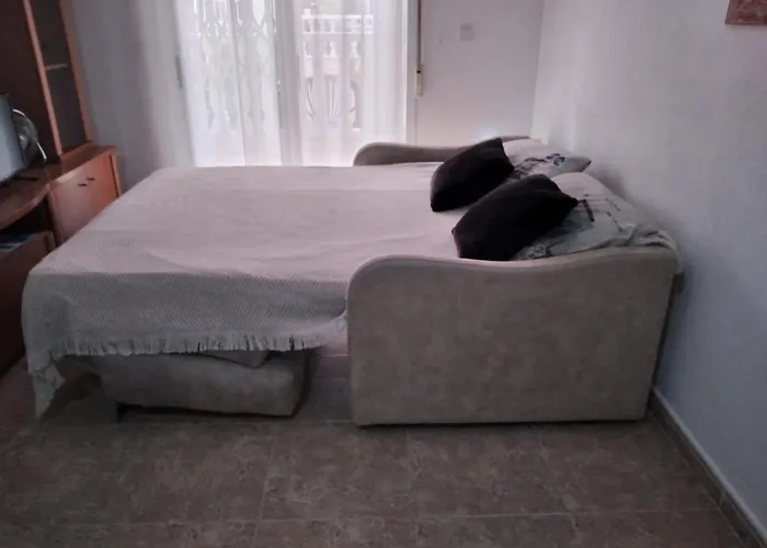 Διαμέρισμα Estudio Wifi Bano 1 Sofa Cama Doble Piscina Playa 100mts