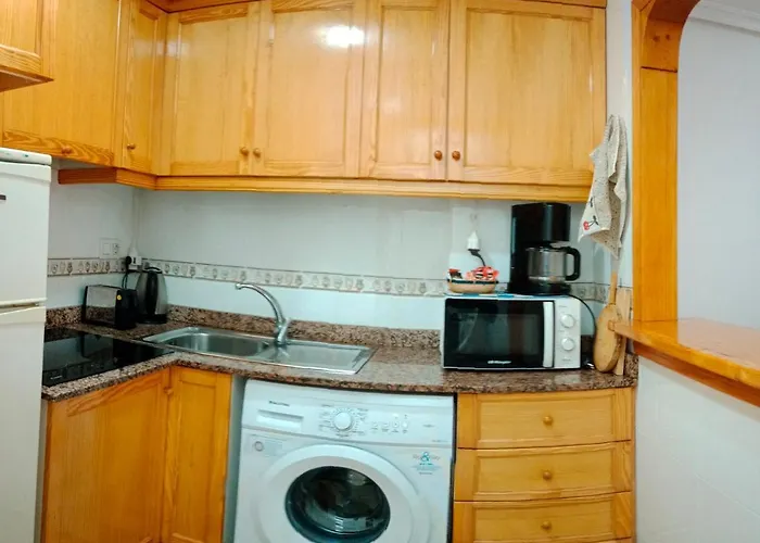 Estudio Wifi Bano 1 Sofa Cama Doble Piscina Playa 100mts * Torrevieja