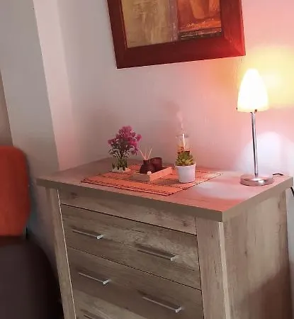 Estudio Wifi Bano 1 Sofa Cama Doble Piscina Playa 100mts